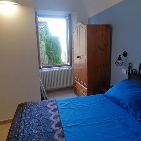 Rondini Di Casa Mosaico ヴォルテッラ