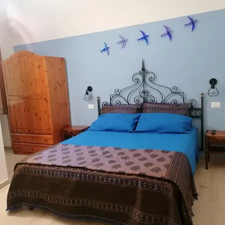 Rondini Di Casa Mosaico * Volterra